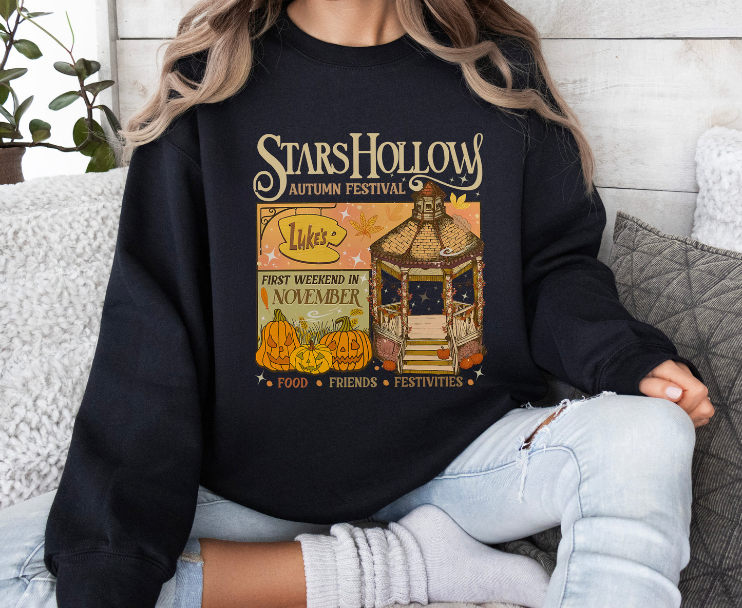 STARS HOLLOW AUTUMN GRAPHIC