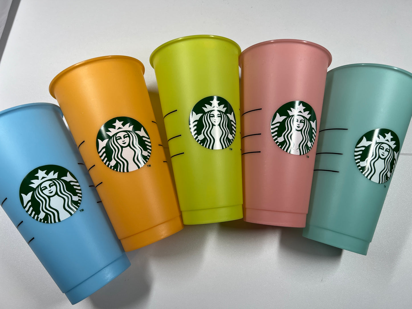COLOUR CHANGING CUP